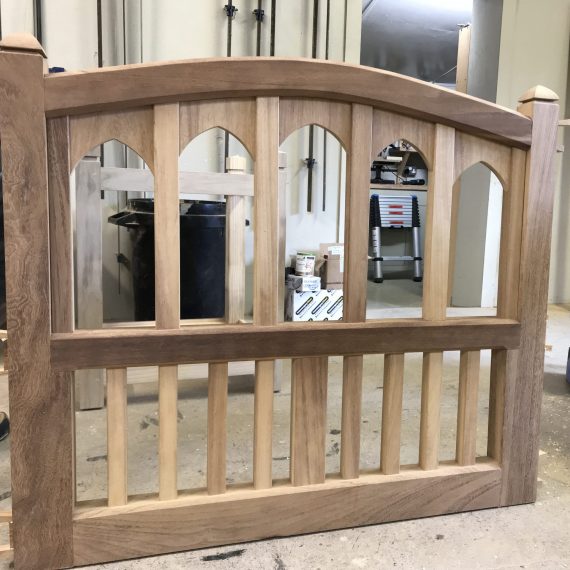 Solid hardwood gate for a churchyard in Oxfordshire