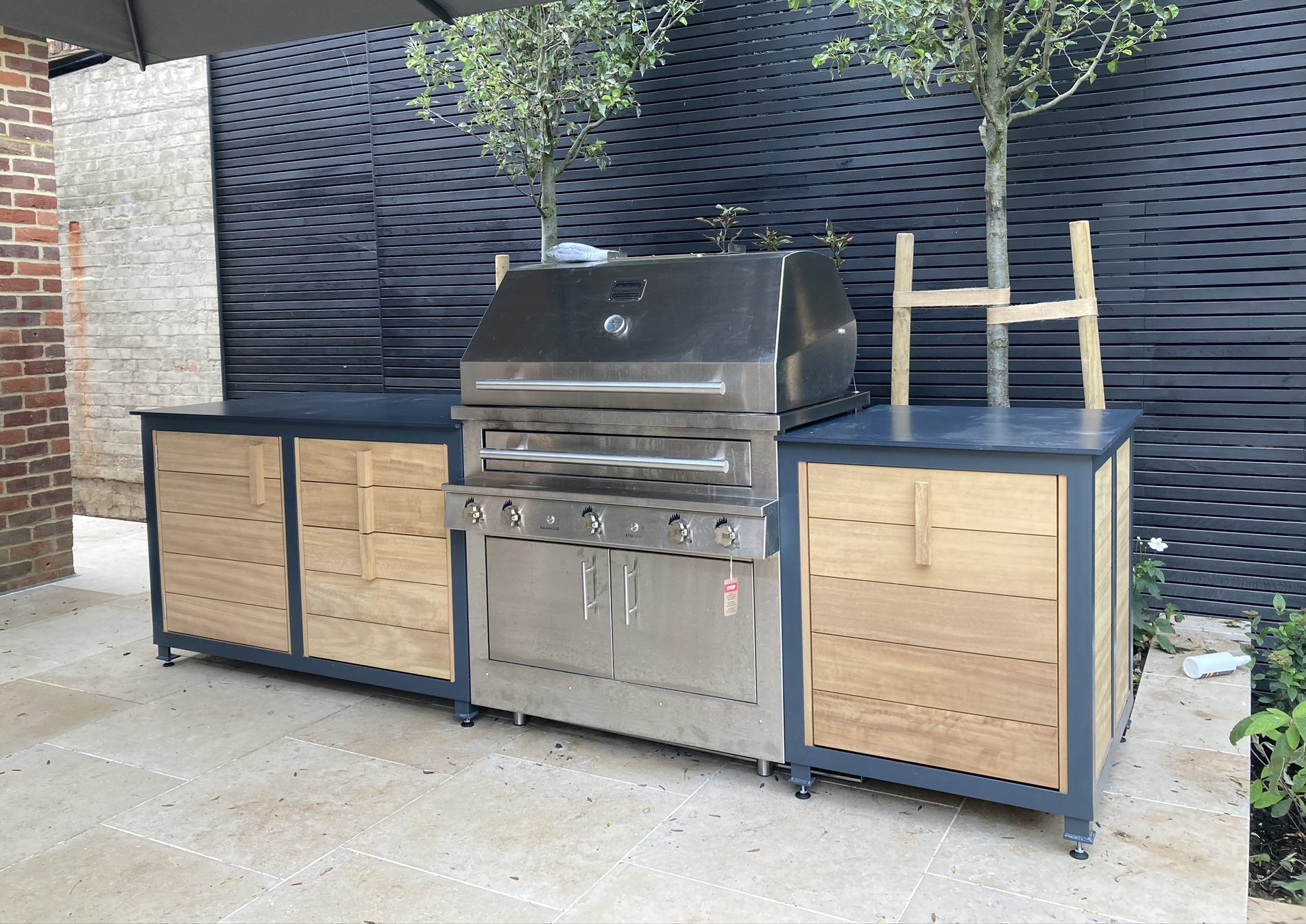 ArtDeco Outdoor Kitchen