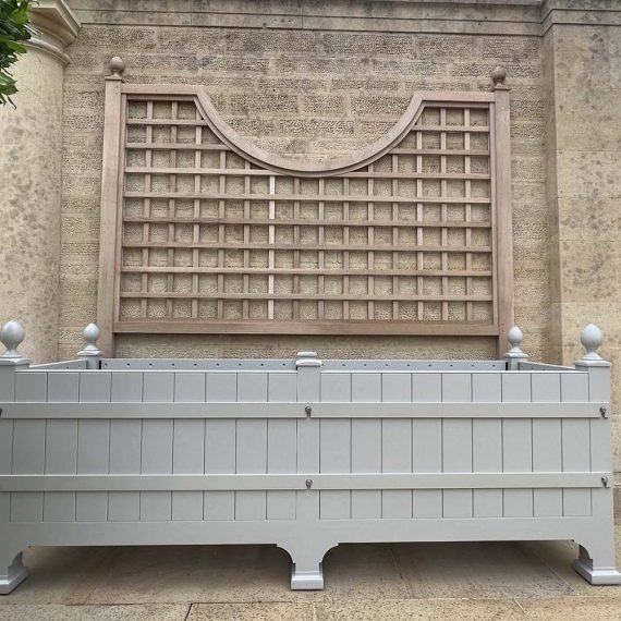 Bespoke Luxury Heritage Trellis With Finials
