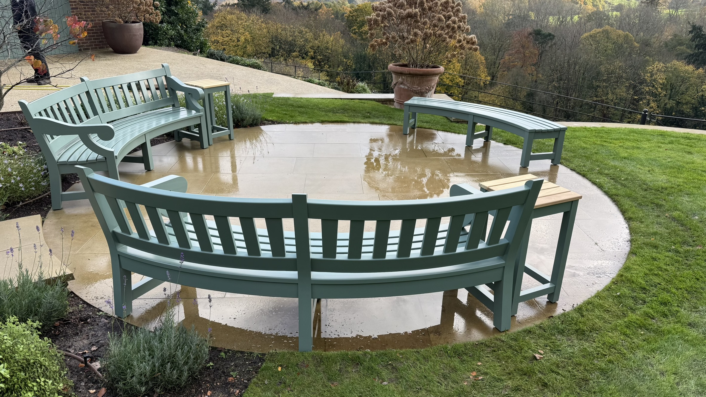 curved_dyffryn_bench Curved bespoke hardwood Dyffryn benches in Accoya and spray coated in a green hue.
