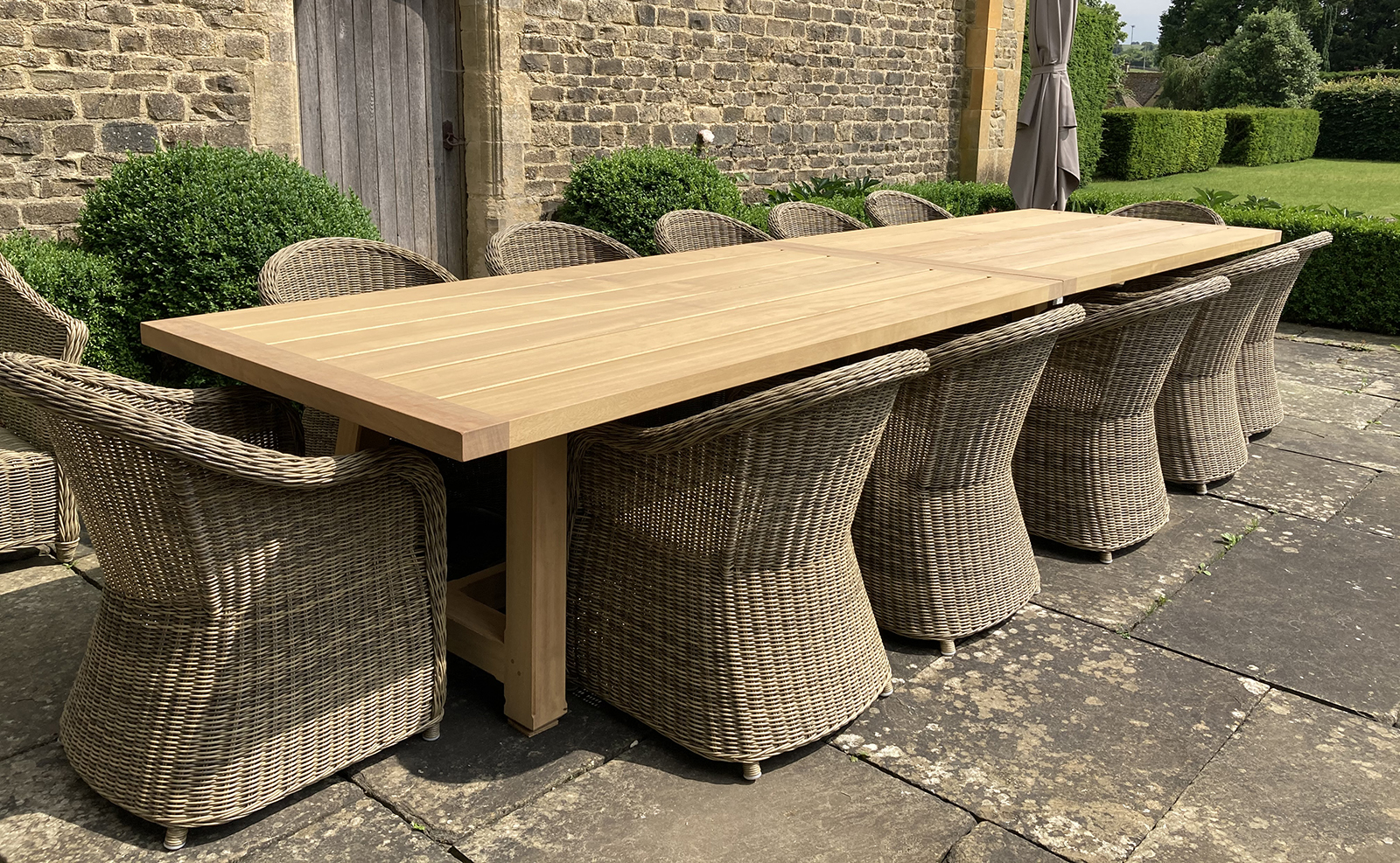 Country Garden Table Long Oxford Planters