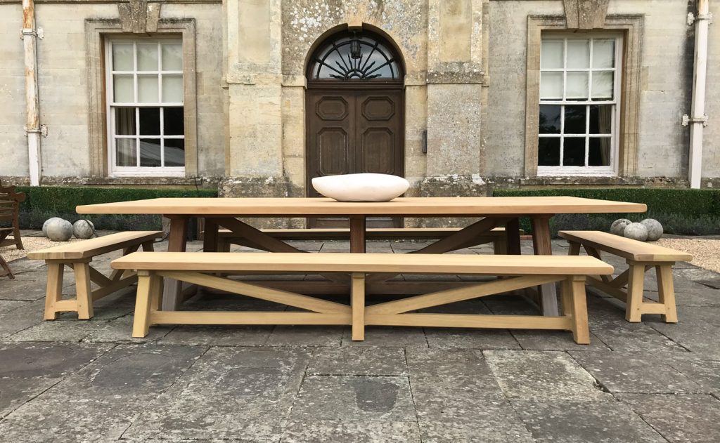 Country-Estate-Hardwood-Table Platinum Handmade oak garden table by Oxford Planters, crafted in the Cotswolds