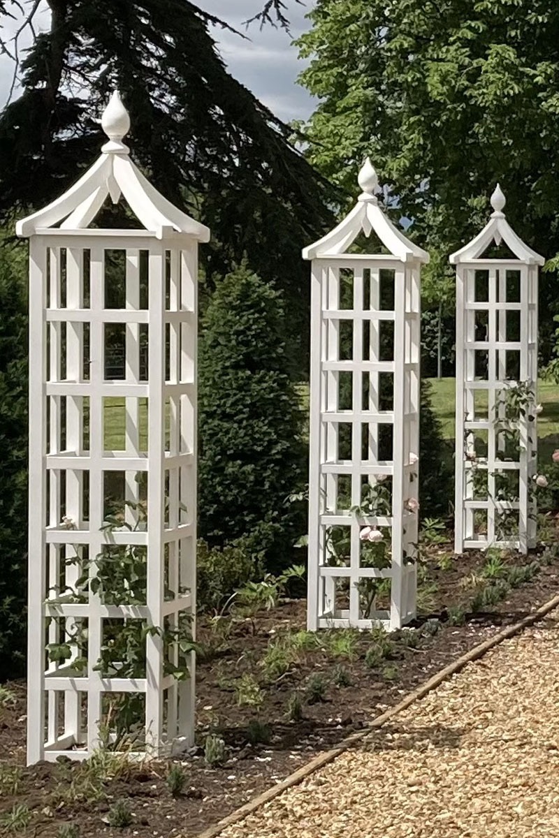The Cotswold Obelisk™ wooden garden obelisk with pyramid top and turned finial