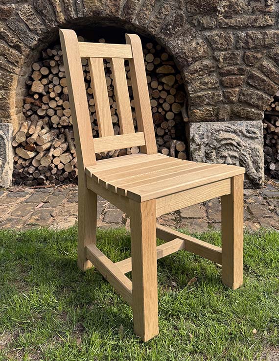 Traditional Estate Oak Hardwood Chair Traditional Estate Oak Hardwood Chair